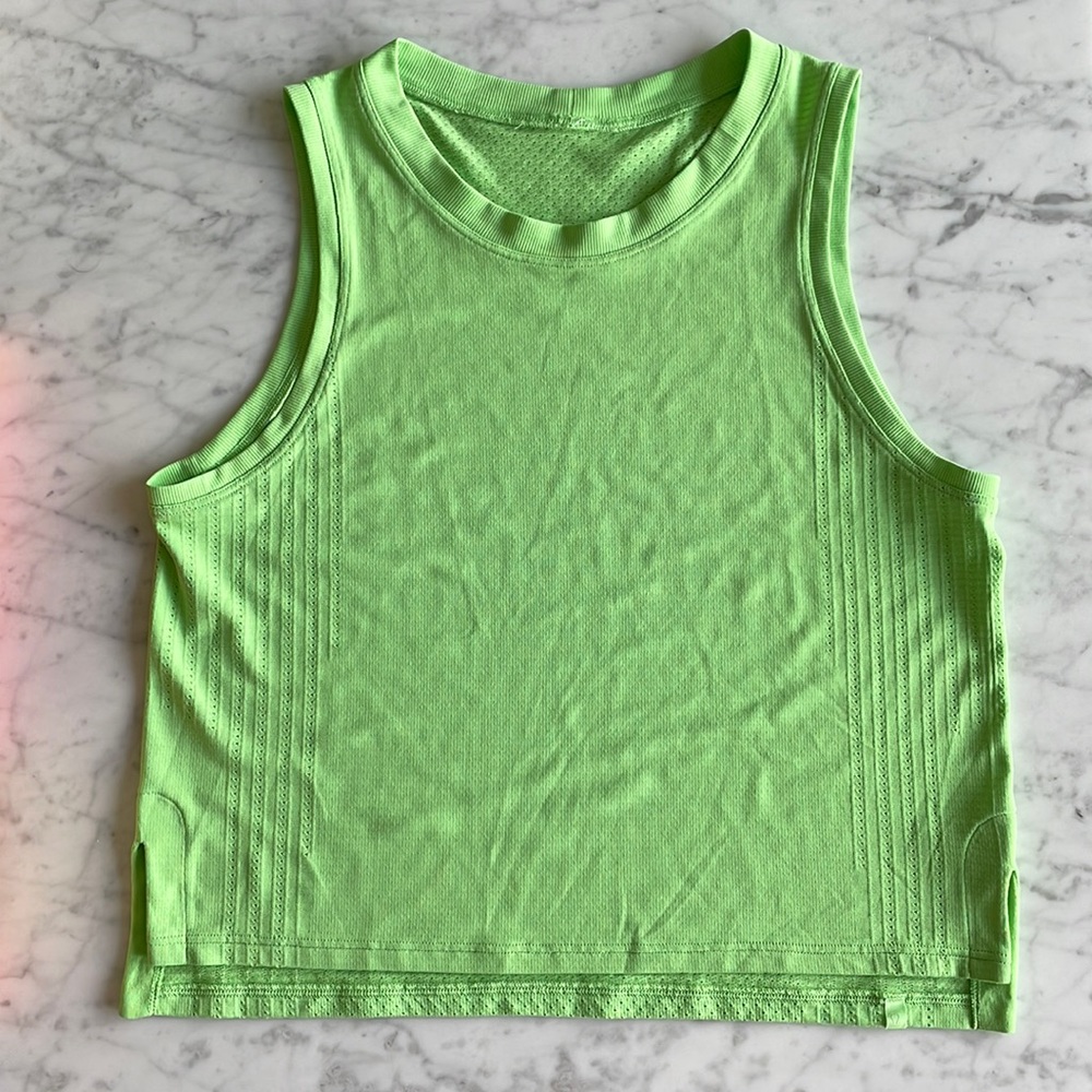 Lululemon Train To Be Green Tank Size 4